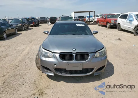 2008 BMW M5 z USA, uszkodzony, nr VIN WBSNB93558CX08372